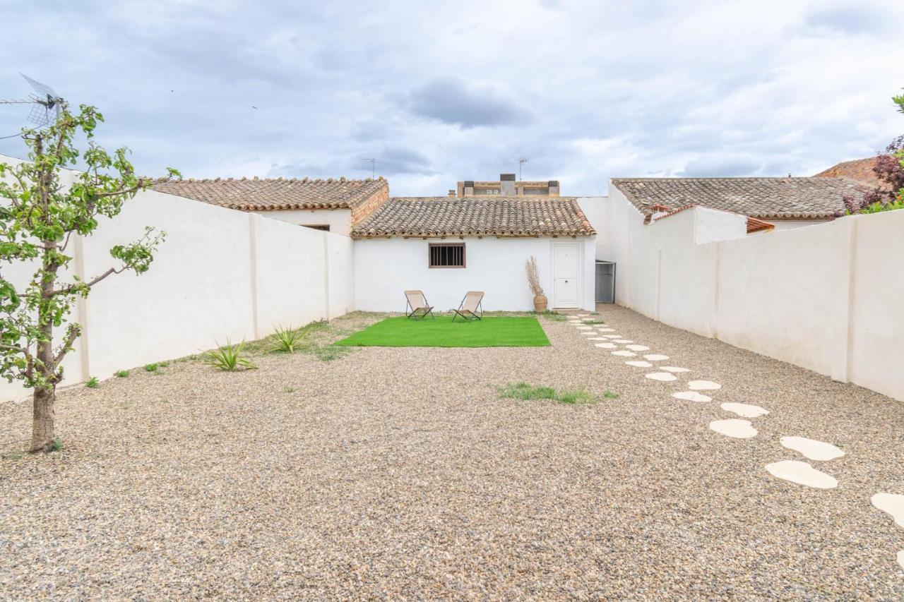 Casa Bardena Negra, Comodo Alojamiento Para Visitar Las Bardenas Y Sendaviva Fustinana ภายนอก รูปภาพ